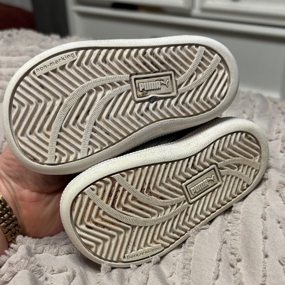 Puma Unisex-Child Smash Hook and Loop Shoes-toddler size 4c - Picture 3 of 3